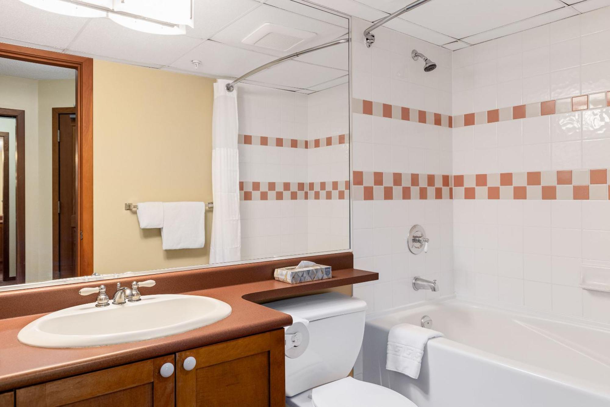 Spring Summer Special Cascade Lodge Suite Wifi 2 Hot Tubs Pool Gym Sauna Ski & Bike Storage Room Уислър Екстериор снимка