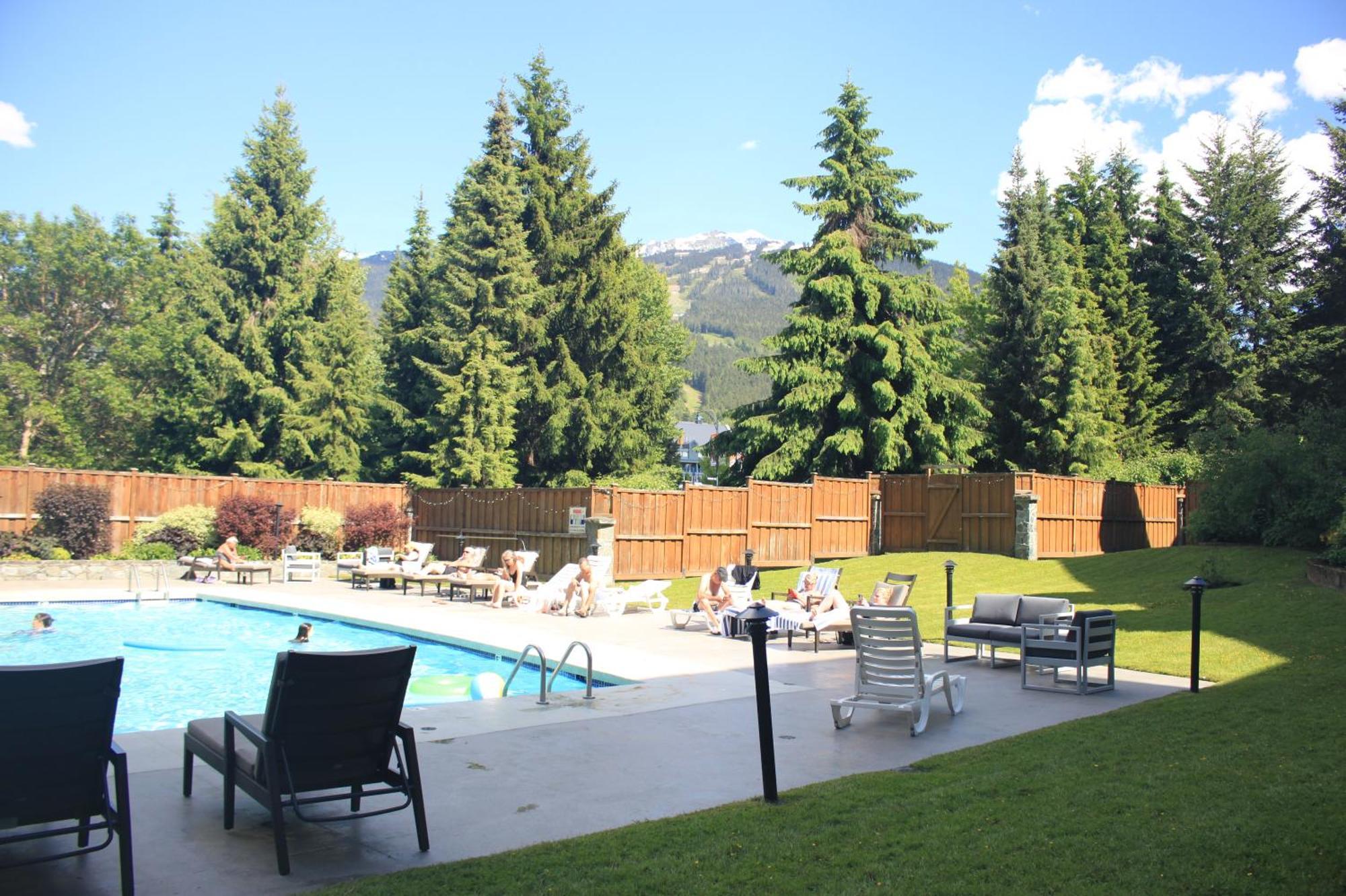 Spring Summer Special Cascade Lodge Suite Wifi 2 Hot Tubs Pool Gym Sauna Ski & Bike Storage Room Уислър Екстериор снимка
